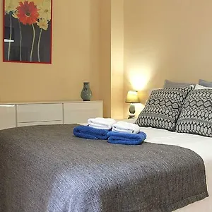 https://marlenghi-apartment.in-canary-islands.com